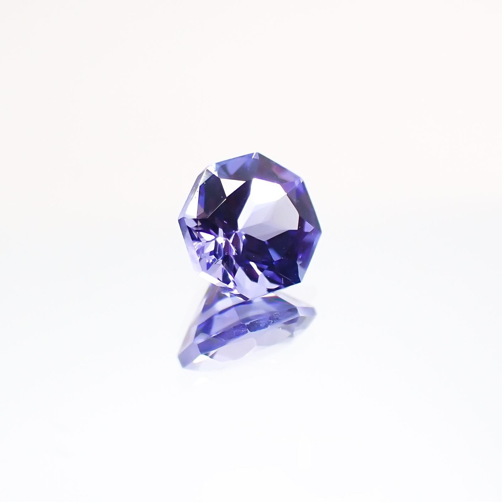◇オクタゴンカット◇タンザナイトSA(宝石名タンザナイト) タンザニア産 0.29ct 識別済[210611000]3.9×3.9mm前後