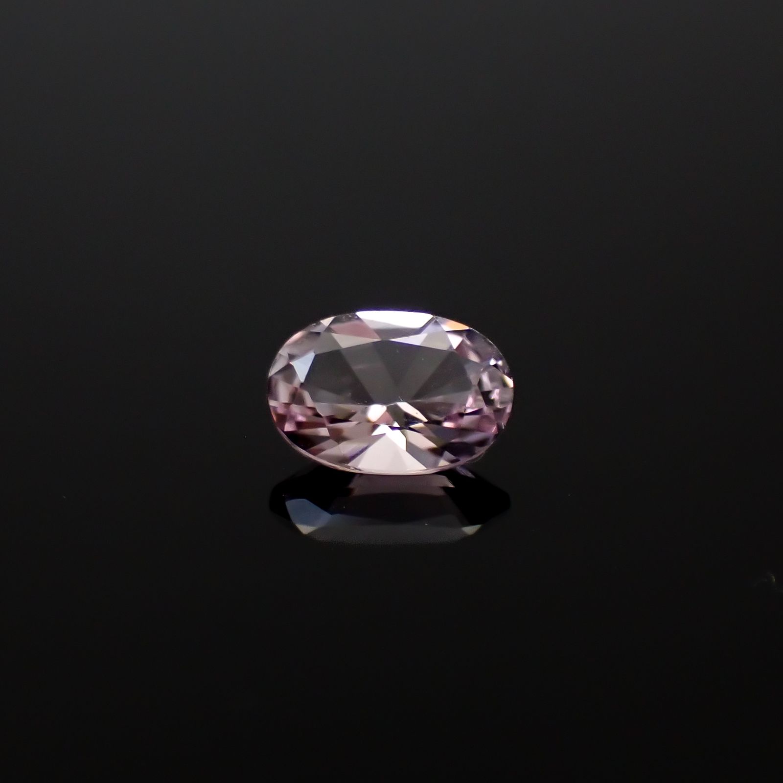 マリアライト(宝石名スキャポライト)スリランカ産 0.75ct 識別済[250330051]7.4x5mm前後