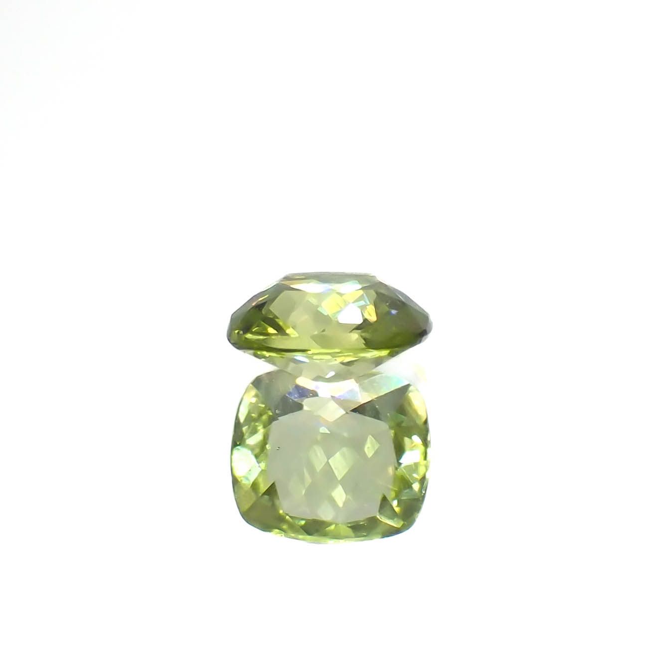 グリーンエンスタタイト(宝石名グリーン・エンスタタイト)カメルーン産 0.36ct 識別済[240125619]4.5x4.4mm前後