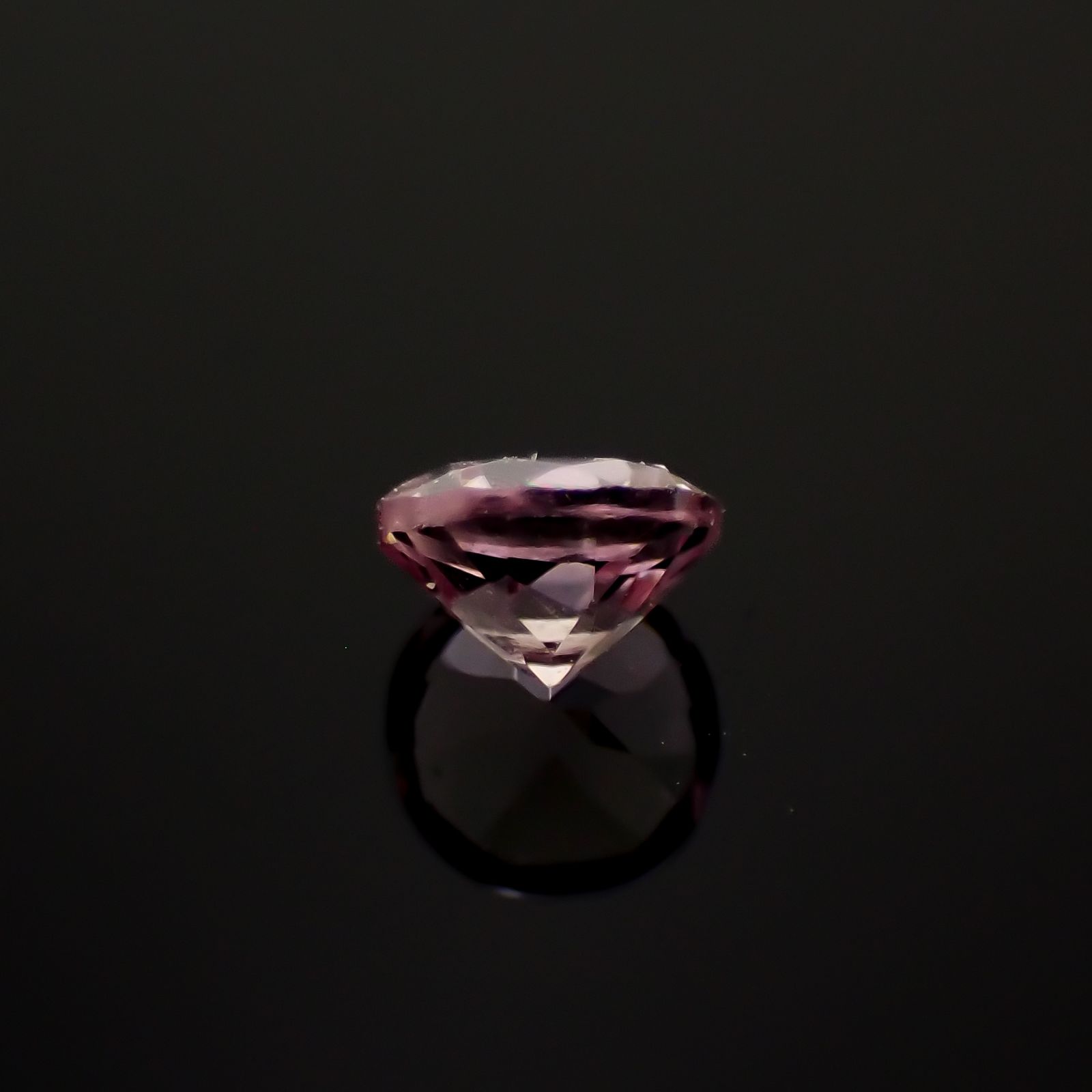 ドラゴンガーネット タンザニア産 0.22ct[230421442]3.4x3.4mm前後