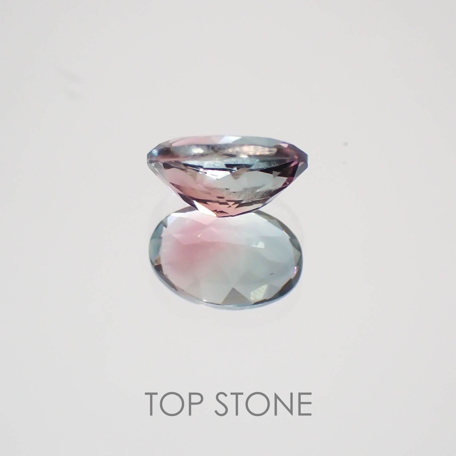 バイカラートルマリン ブラジル・アフリカ産 ルース 0.48ct[210410456]6.1×4.1mm前後