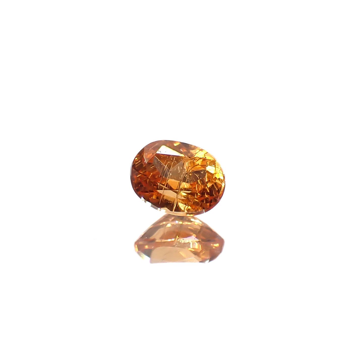 カラーチェンジガーネット オーバルカット ベキリー産 0.53ct