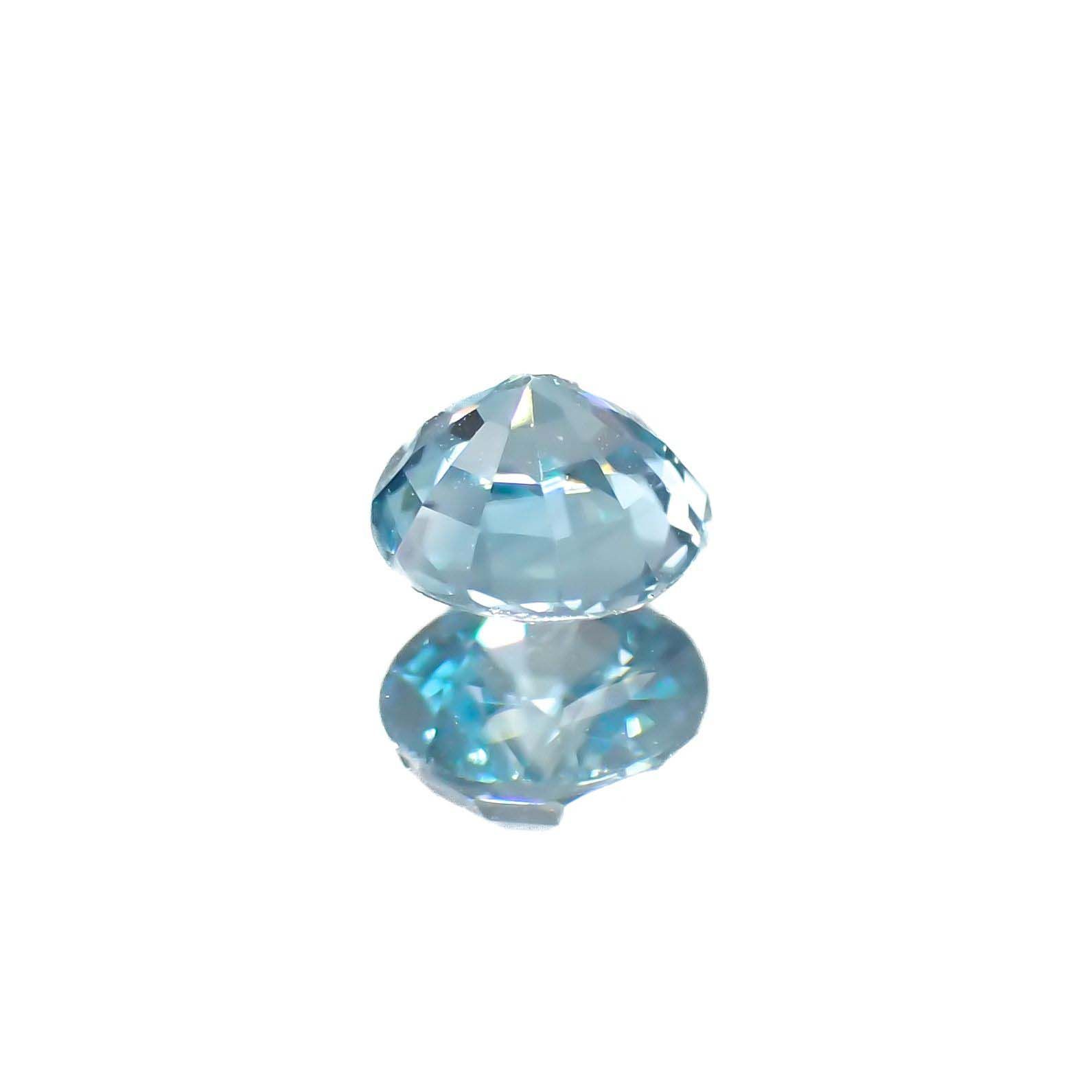 ブルージルコン(宝石名ブルー・ジルコン)カンボジア産 0.54ct 識別済[220716834]4.5x4.5mm前後