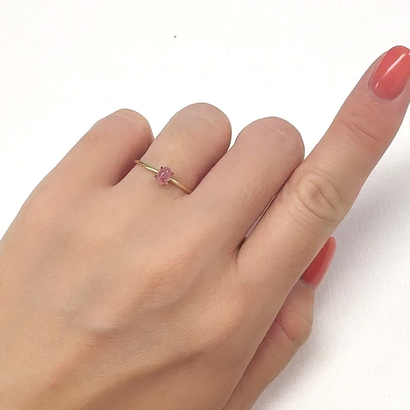 ペツォッタイト(ラズベリル)(宝石名ペツォッタイト)マダガスカル産 0.26ct 識別済[240929052]5x3.1mm前後