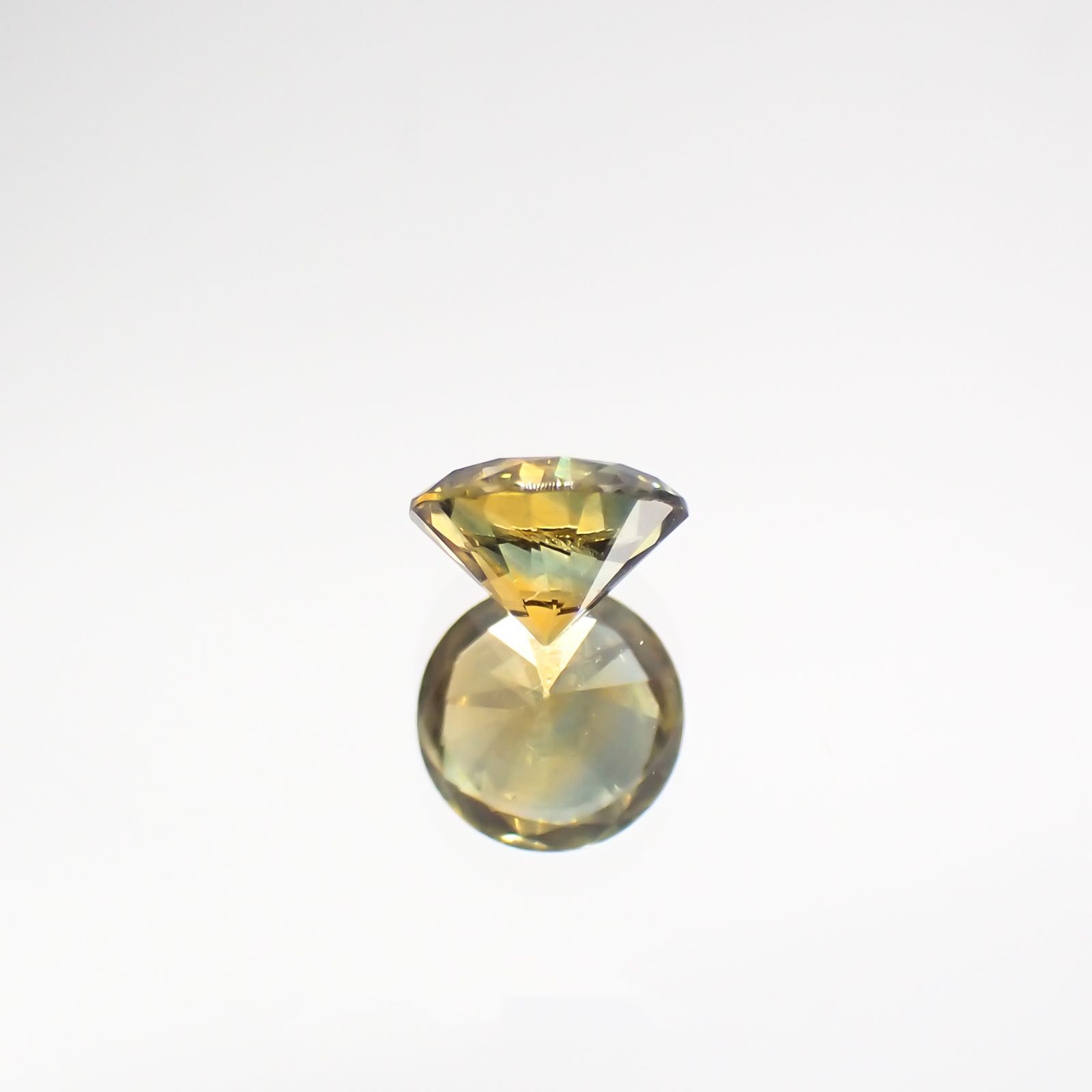 モンタナサファイア(宝石名サファイア) アメリカ・モンタナ州産 0.28ct 識別済[210712114]3.9×3.9mm前後