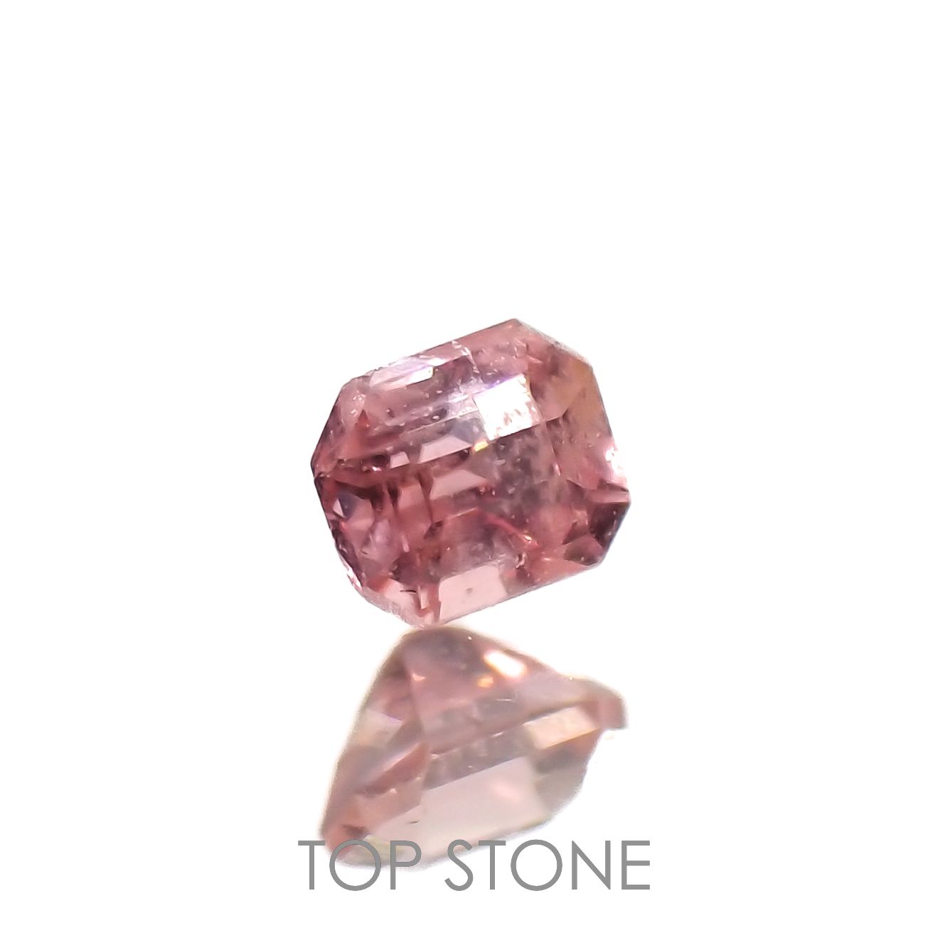 ヴェイリネナイト(宝石名ベイリネナイト)パキスタン産 0.039ct 識別済[221219283]2x1.5mm前後
