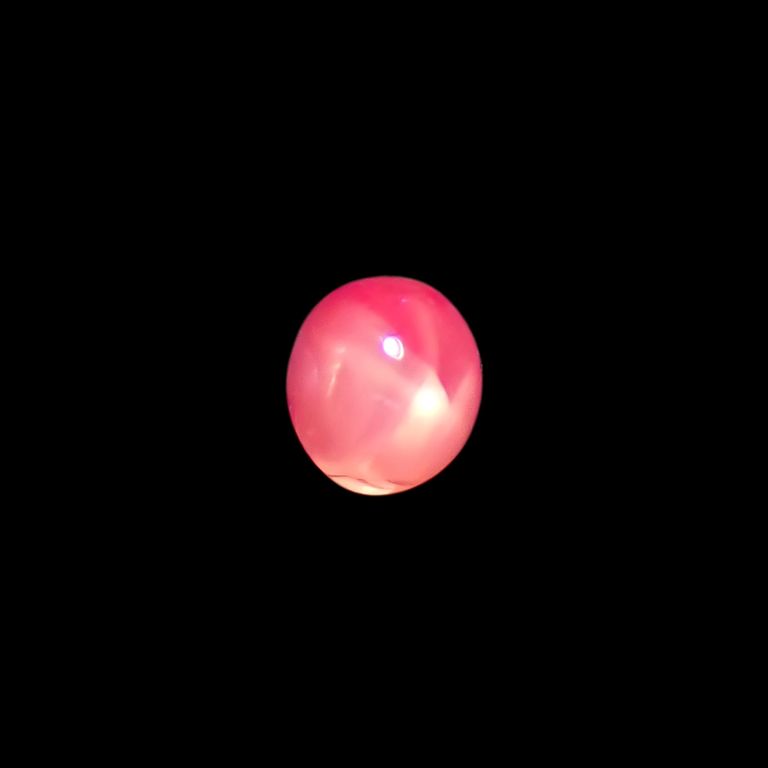 長波365(ライト)の照射で蛍光
