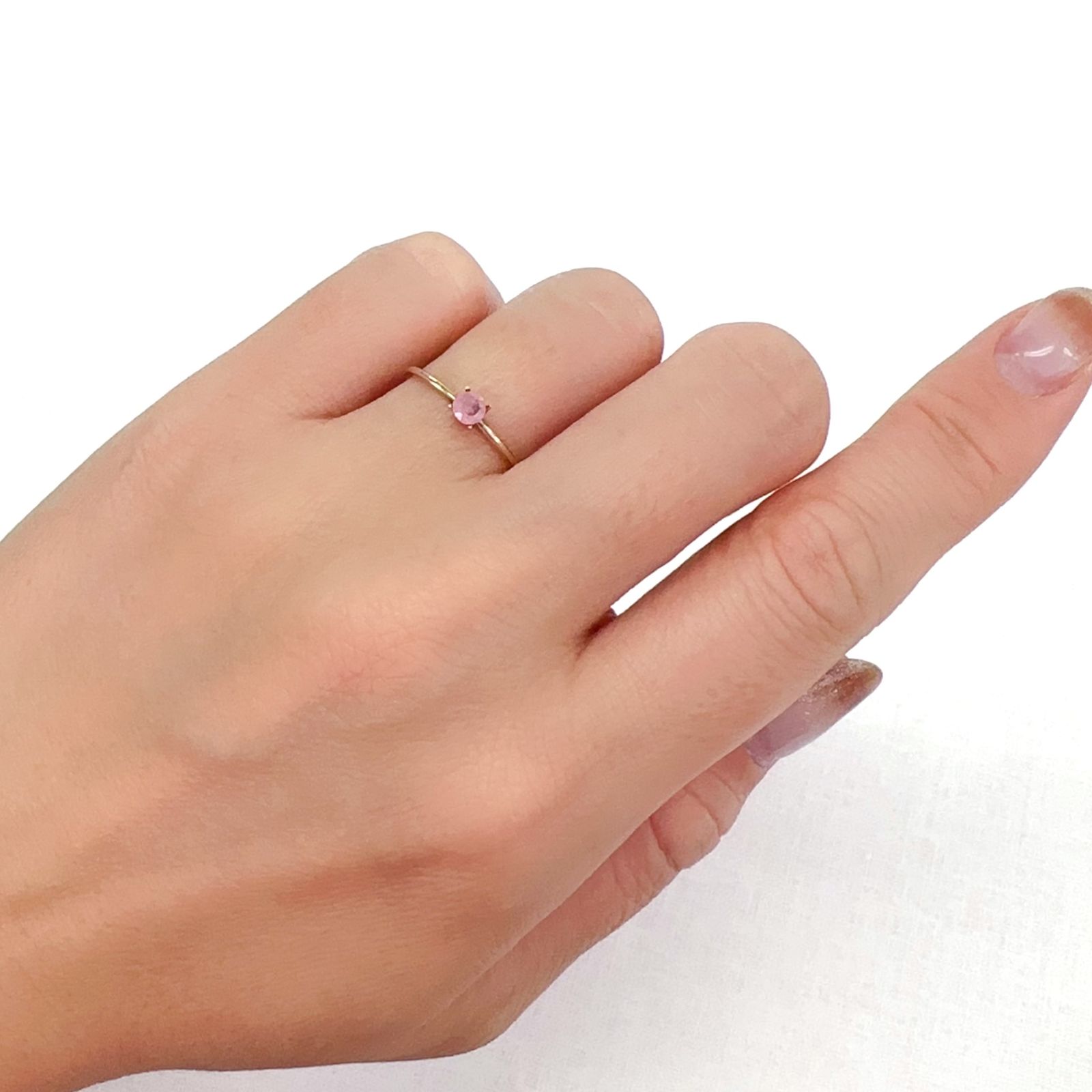 ペツォッタイト(ラズベリル)(宝石名ペツォッタイト)マダガスカル産 0.14ct 識別済[231023733]3.4x3.4mm前後
