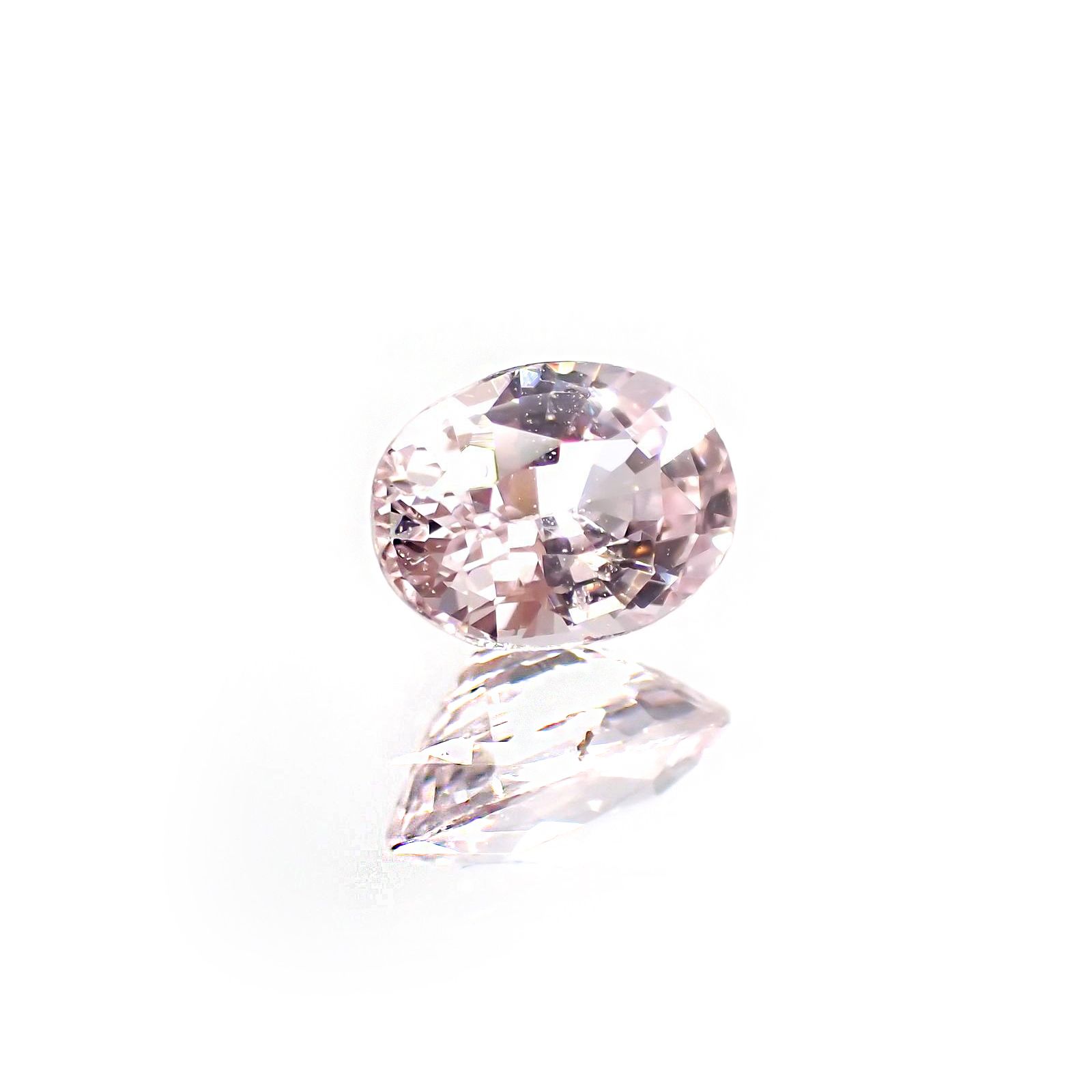 ピンクサファイア(宝石名ピンク・サファイア) マダガスカル/スリランカ産 識別済 0.56ct / 5.5x4mm前後 [210712559]