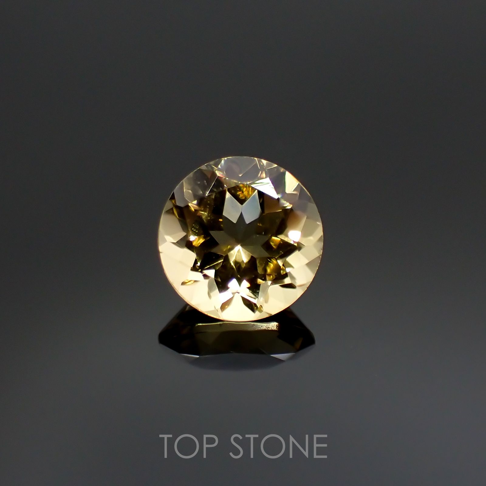 イエローベリル(宝石名イエロー・ベリル)ブラジル産 1.17ct 識別済[211113650]7.1x7mm前後
