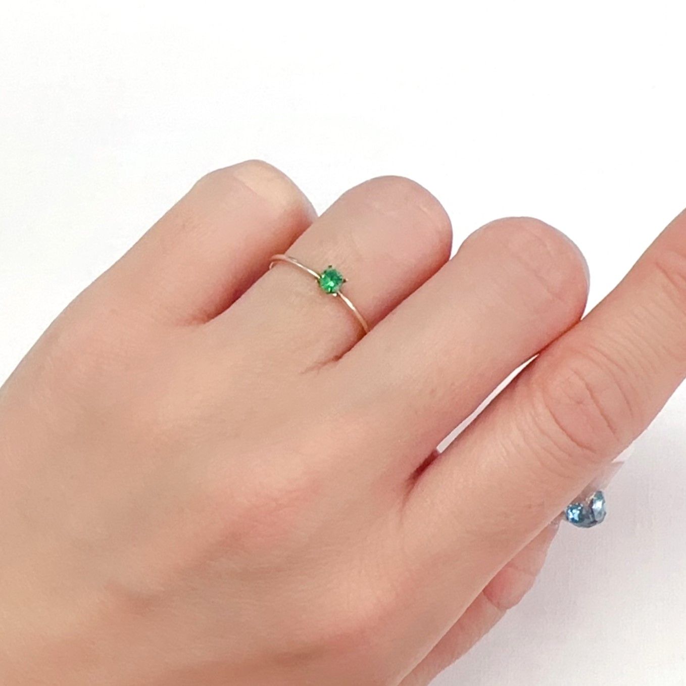 ツァボライト(宝石名グリーン グロッシュラー・ガーネット)タンザニア産 0.14ct 識別済[240226095]3.1x3.1mm前後