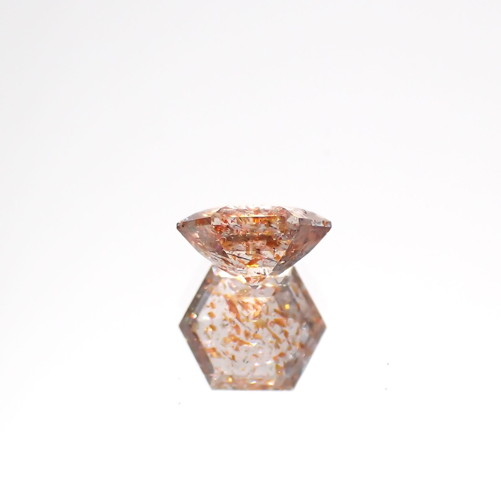 ◇ヘキサゴンカット◇イリュージョンサンストーンイリュージョンサンストーン タンザニア産 0.37ct[230320961]4.8x4.5mm前後