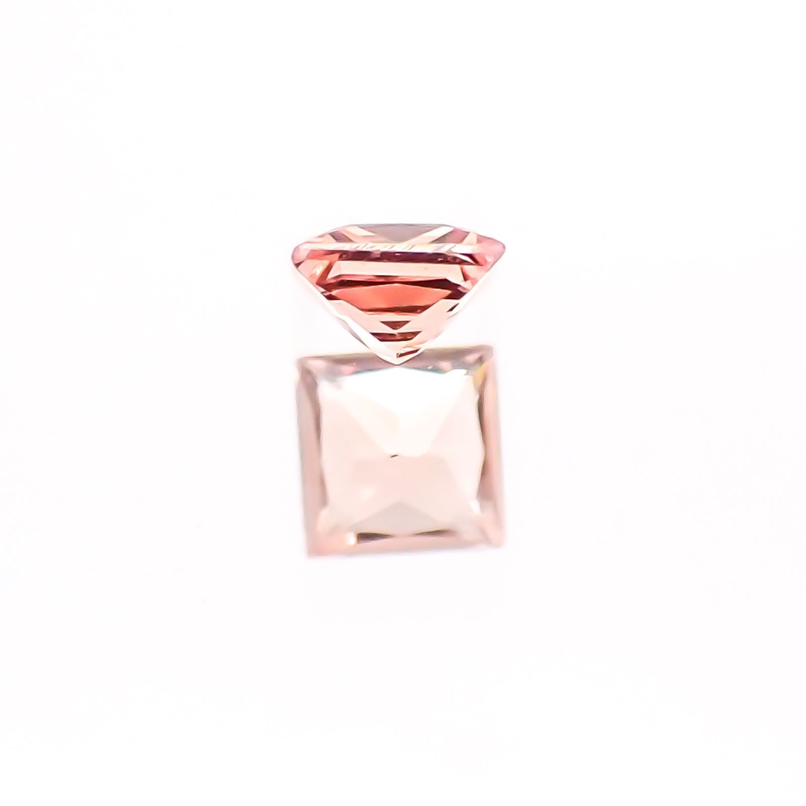 ◇プリンセスカット◇パパラチャサファイア ソーティング付き スリランカ産 ルース 0.08ct[20117827]2.3×2.3mm前後