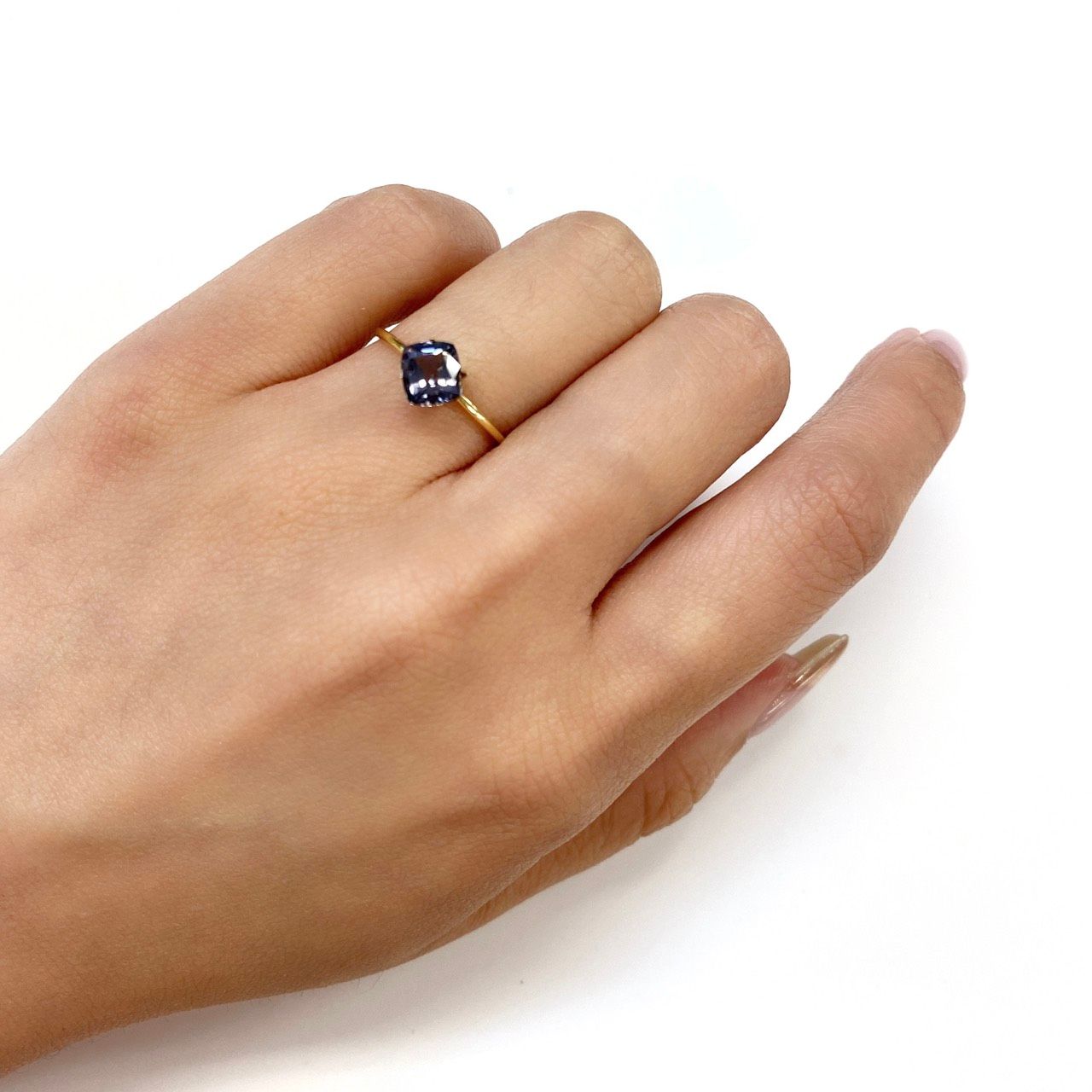 プラチナスピネル ビルマ産 ルース 1.07ct[210611367]6.2×5.7mm前後