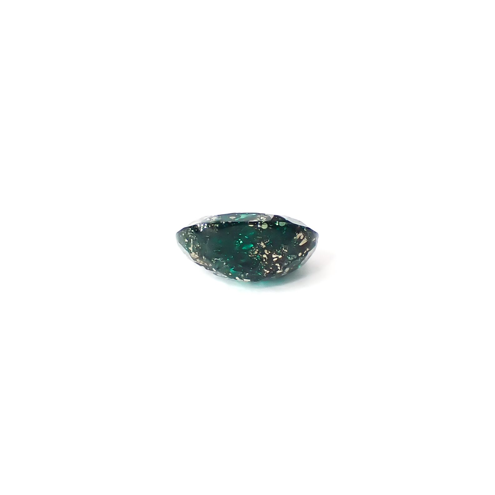 パイライトインエメラルド コロンビア産 0.38ct / 5.4x4.2mm前後 [260532124]