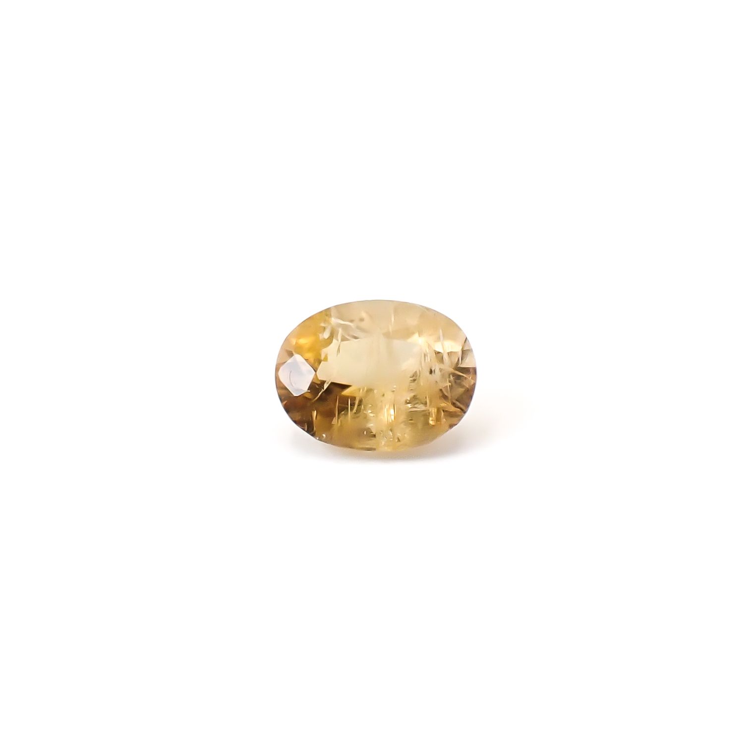 ゴールデンアイオライト(宝石名コーディエライト)マダガスカル産 識別済 0.23ct / 4.8x3.8mm前後 [260532199]