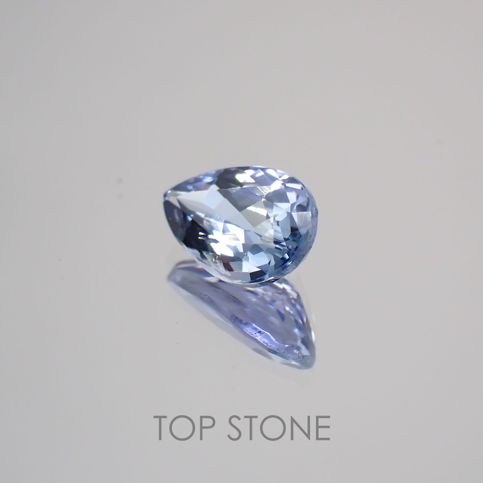 バイカラータンザナイト タンザニア産 ルース 0.92ct[210410417]8.1×5mm前後
