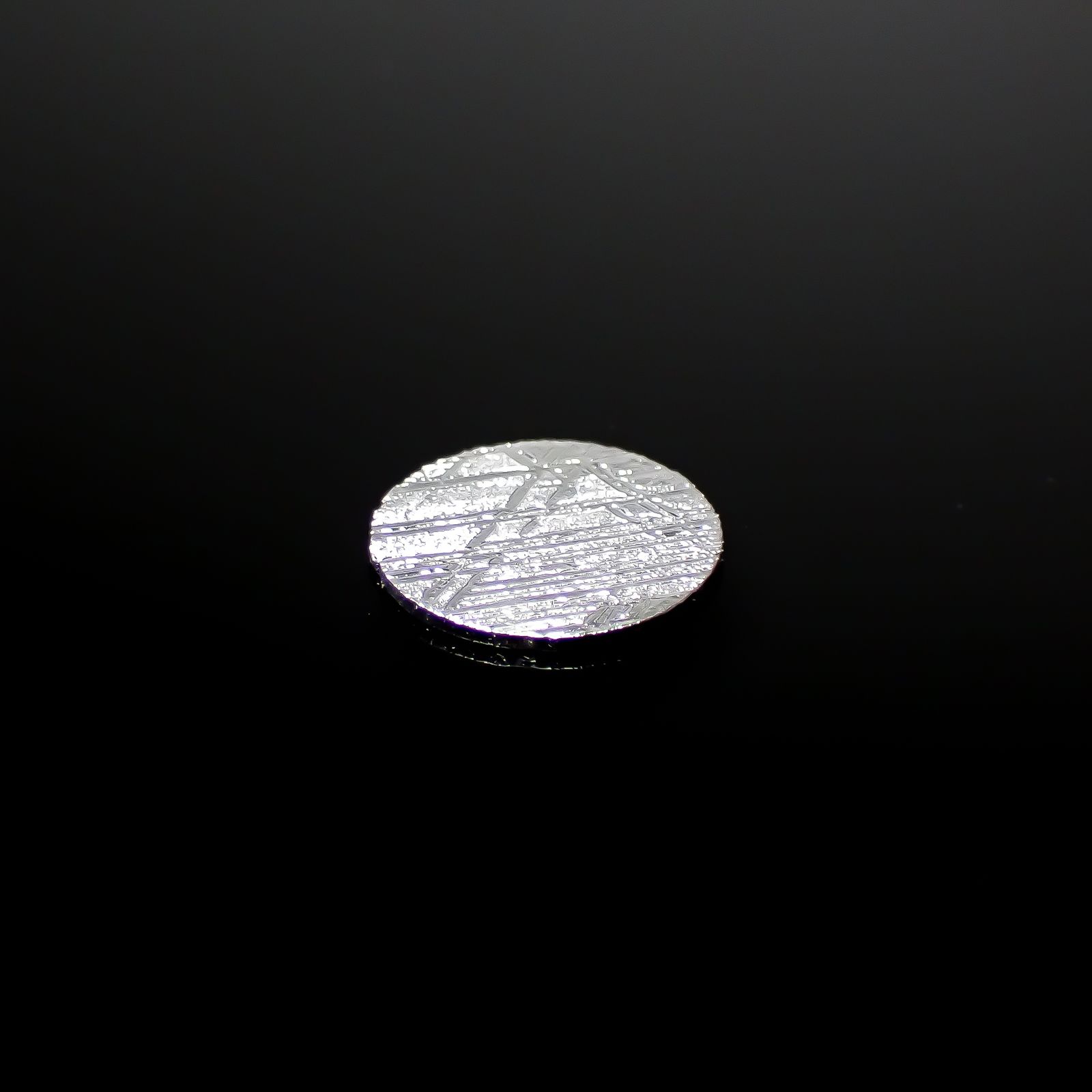 アルタイ隕石 発見地:中国 1.58ct[240125577]9.9x9.9mm前後