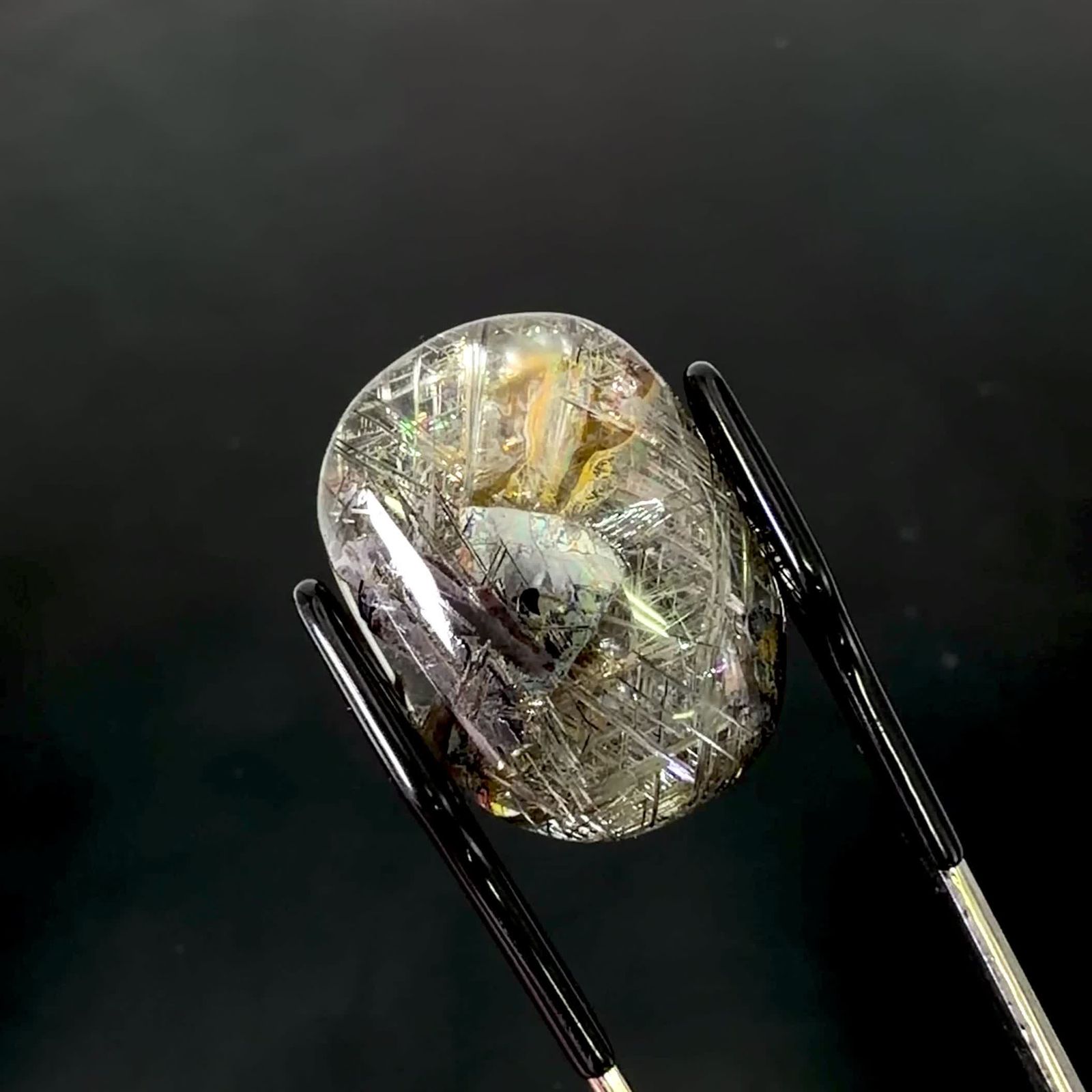 シルバールチルクォーツ ブラジル産 29.26ct / 24.6x18mm前後