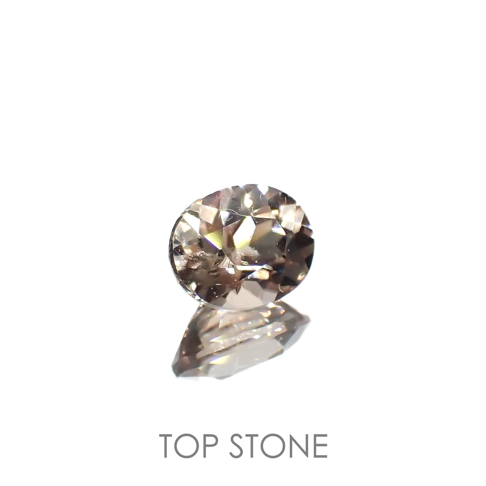 カラーシフト ダイアスポア(宝石名ダイアスポア)トルコ産 0.68ct 識別済[220616683]5.9x4.7mm前後