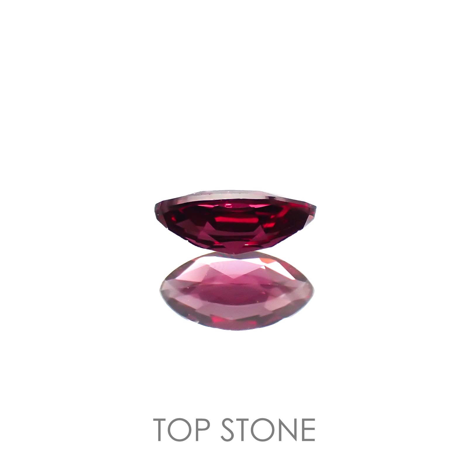 クロムパイロープガーネット(宝石名(含クロム) パイロープ・ガーネット)アメリカ・アリゾナ州産 0.19ct 識別済[221018404]5.1x2.7mm前後