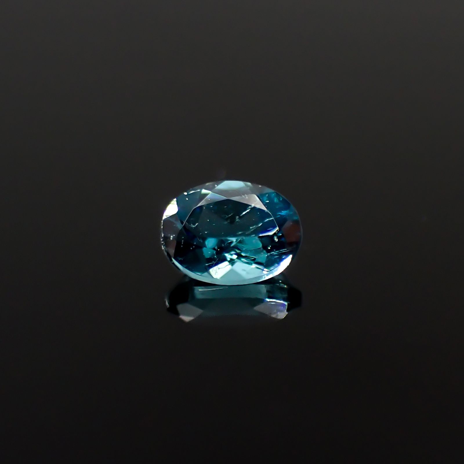 ブルートルマリン ブラジル産 0.16ct[240628019]3.8x2.8mm前後