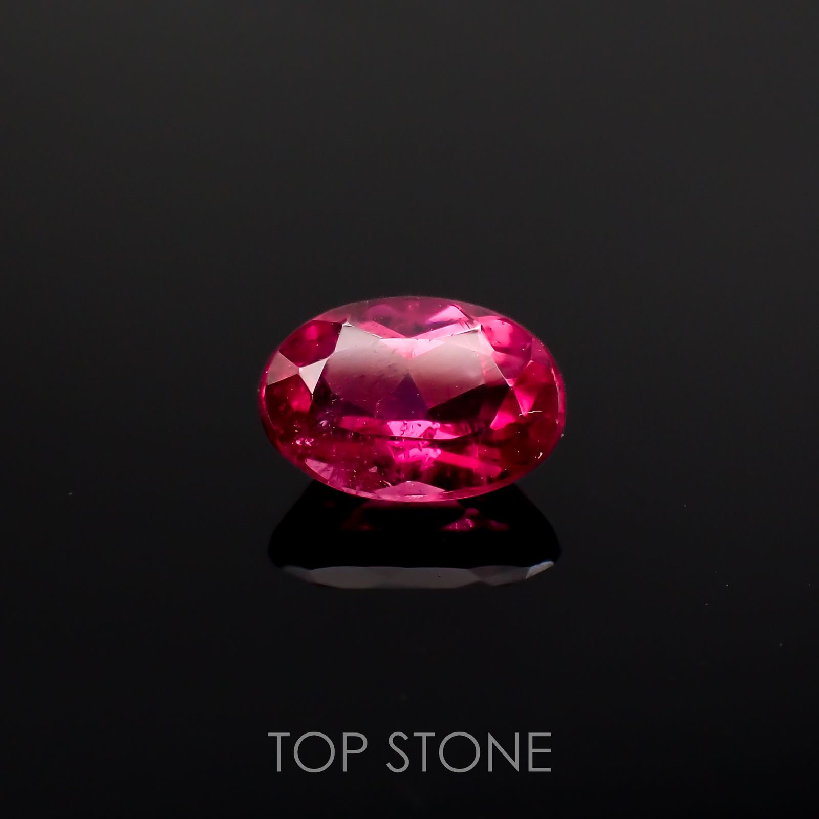 ルベライト ブラジル・ミナスジェライス州産 0.51ct[221018210]5.7x4.1mm前後