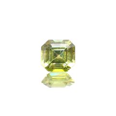 スフェーン(宝石名スフェーン) マダガスカル産 ソ付(彩珠) 0.712ct / 5.3x4.9mm前後 [210712010]