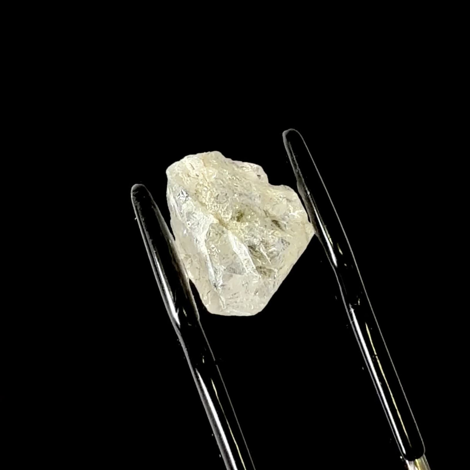 フェナカイト原石 ロシア産 6.98ct / 12x10.4mm前後 [260532175] | TOP