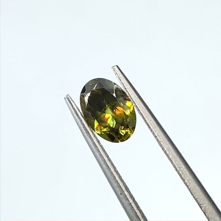 スフェーン(宝石名スフェーン)パキスタン産 0.94ct 識別済[231124137  