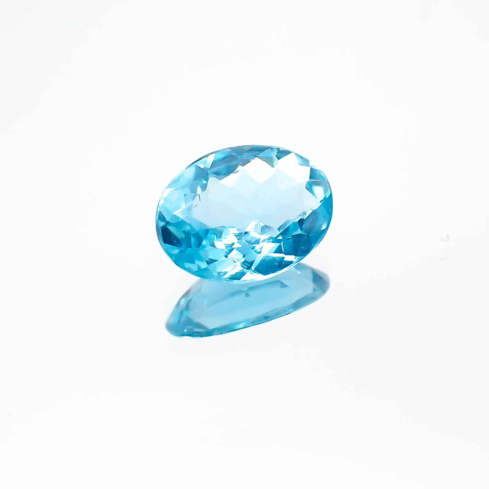 アパタイト(宝石名アパタイト)ブラジル産 1.03ct 識別済[230823190]8.1x6.2mm前後