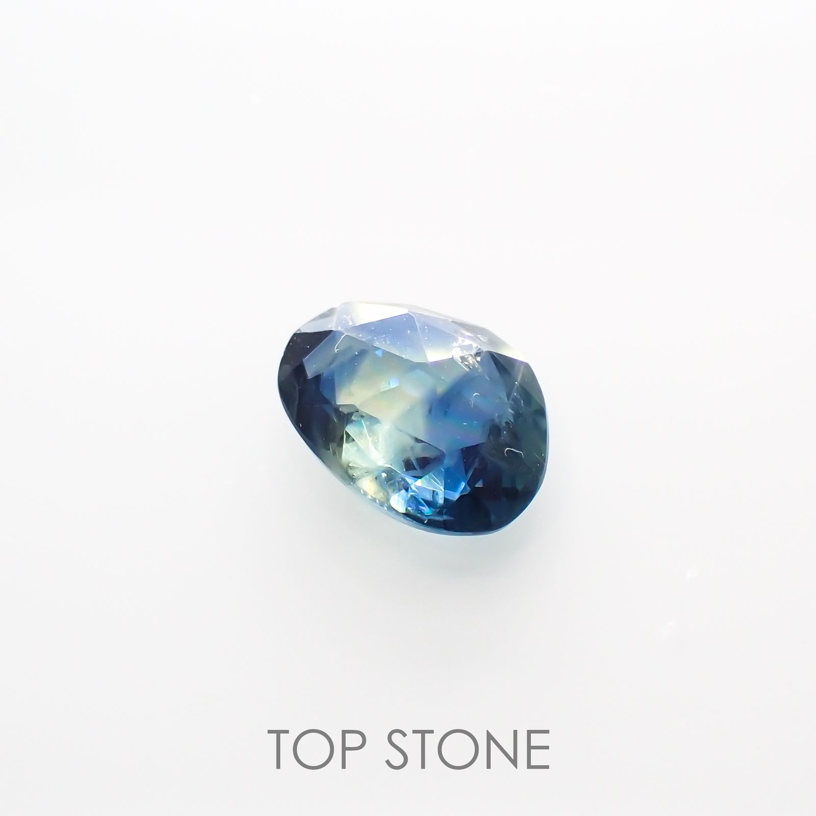 ◇ローズカット◇パーティカラーサファイア(宝石名パーティカラード・サファイア) マダガスカル産 0.91ct 識別済[210913204]7.4×5.6mm前後