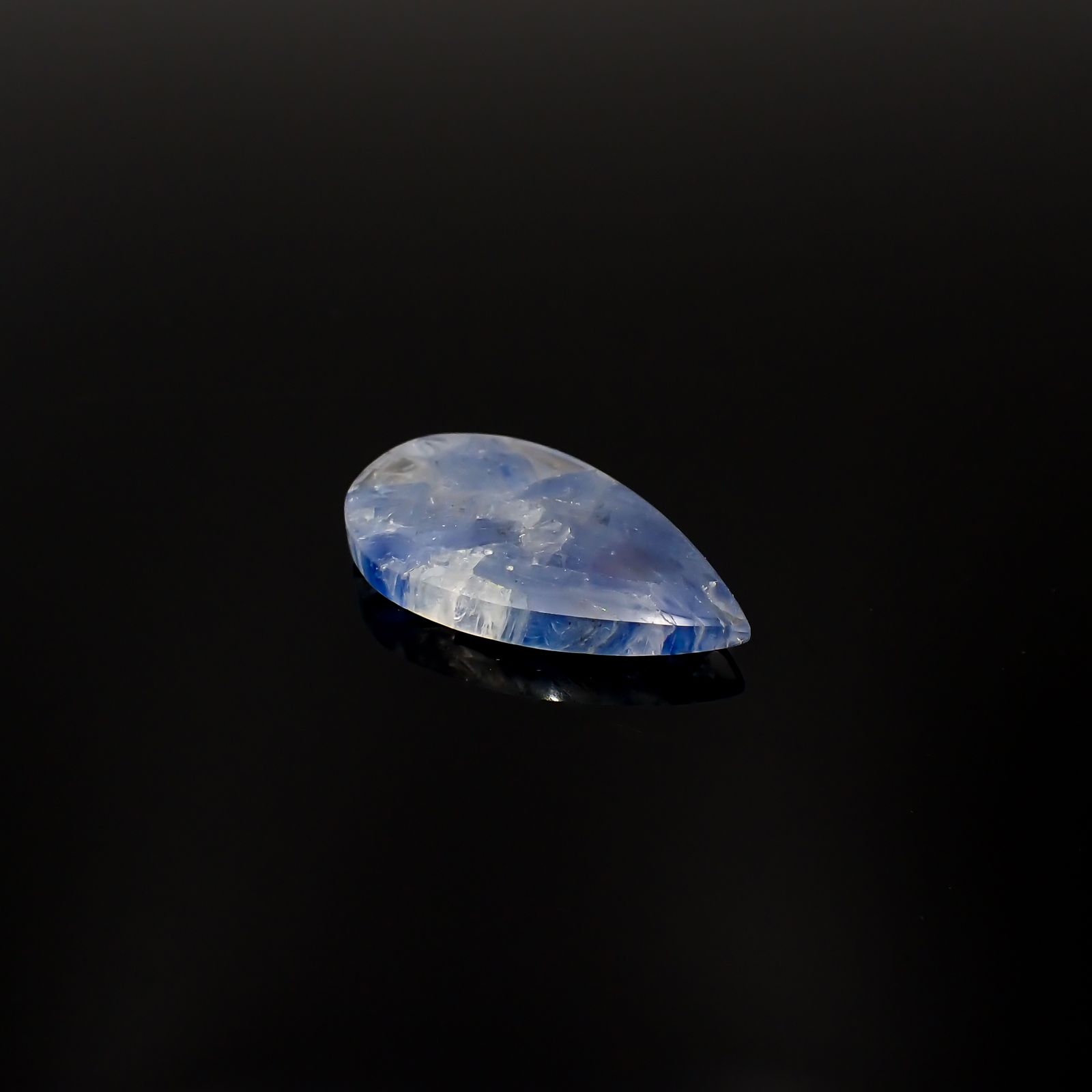 カイヤナイトインクォーツ ブラジル産 15.36ct[231023756]26x14.6mm前後