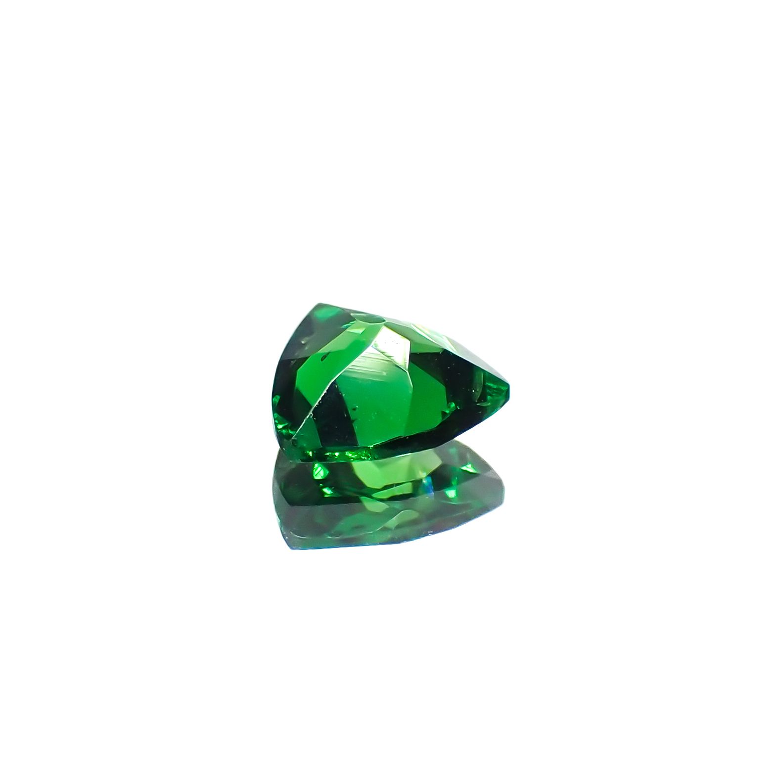 ツァボライト(宝石名ガーネット)タンザニア産 0.29ct 識別済[231224567]4.5x4.6mm前後