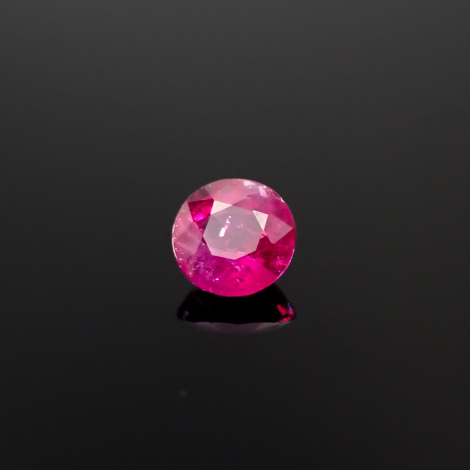 ルビー 非加熱 ビルマ産 0.49ct[240628052]4.5x4.5mm前後
