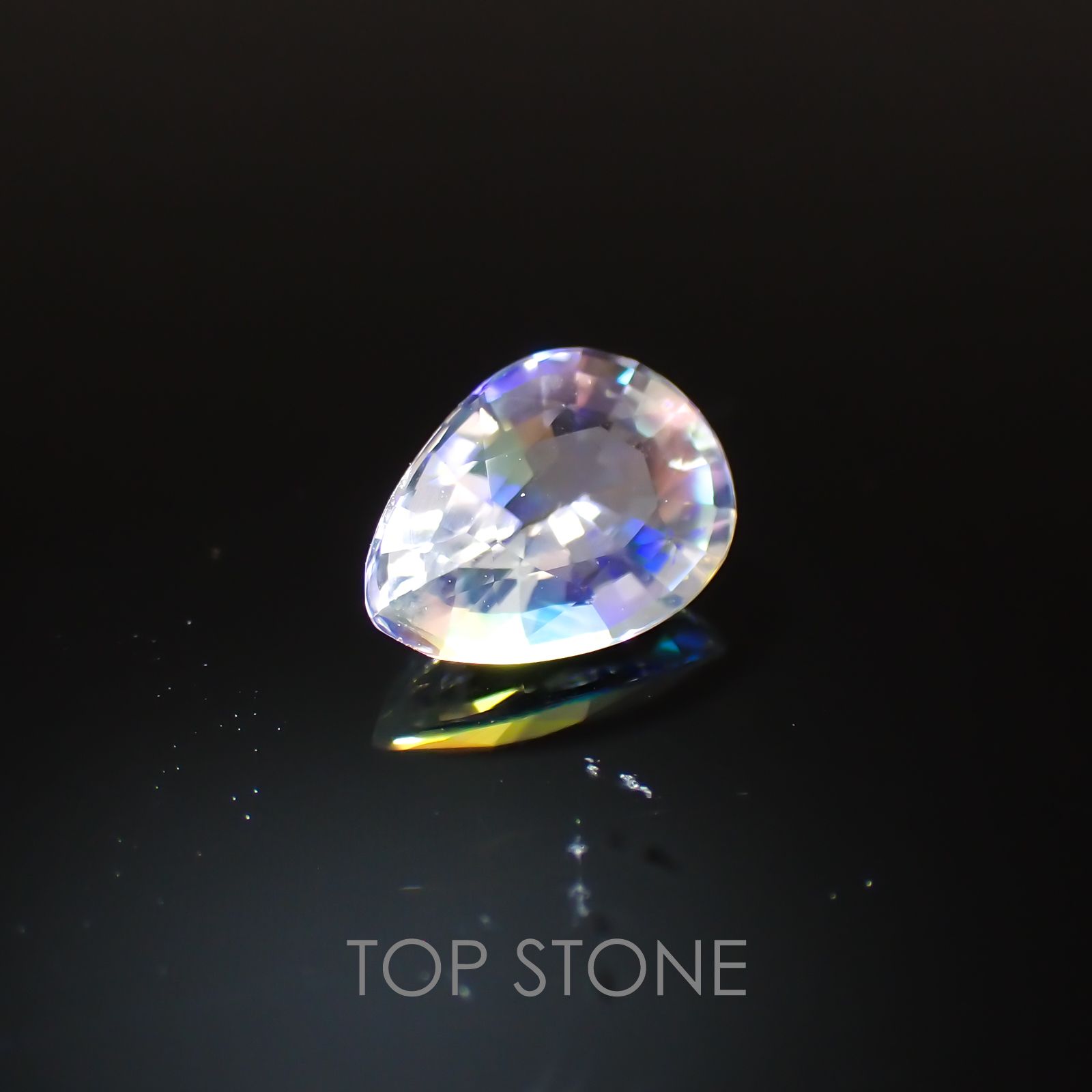レインボームーンストーン(アンデシンラブラドライト) マダガスカル産 ルース 1.01ct[210310398]8.2×6mm前後