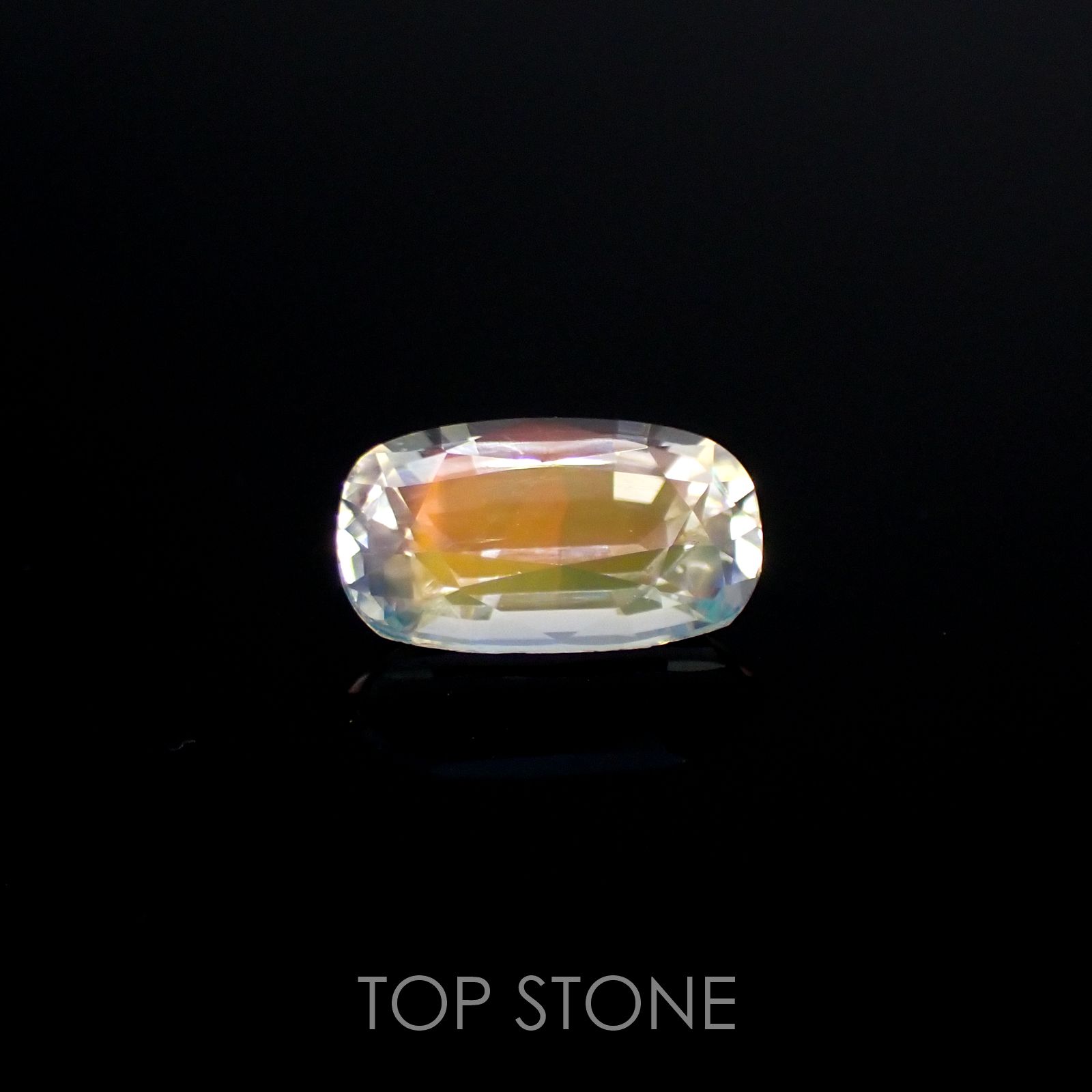 レインボームーンストーン(アンデシンラブラドライト) マダガスカル産 ルース 0.9ct[210410402]8×4.6mm前後