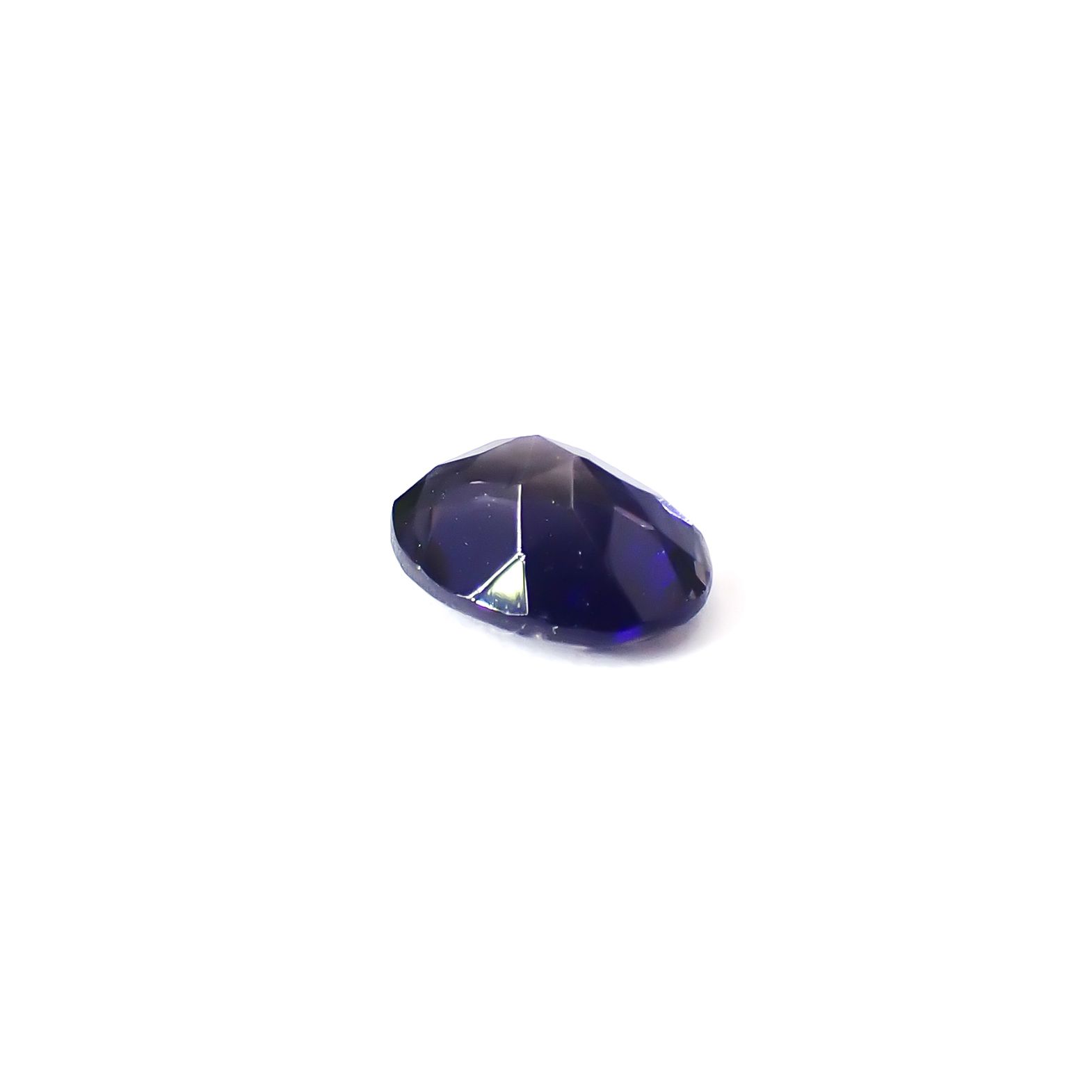 アイオライト タンザニア産 0.98ct / 8x6.1mm前後 [260231749]