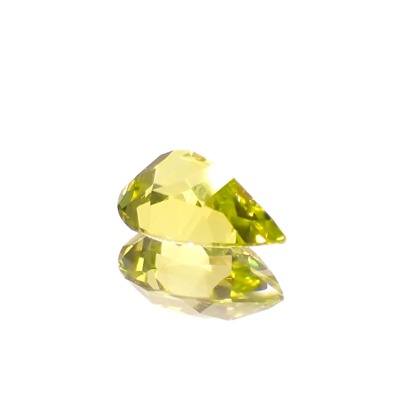 カナリートルマリン ザンビア・カナリー鉱山産 0.65ct[230823137]7x5mm前後