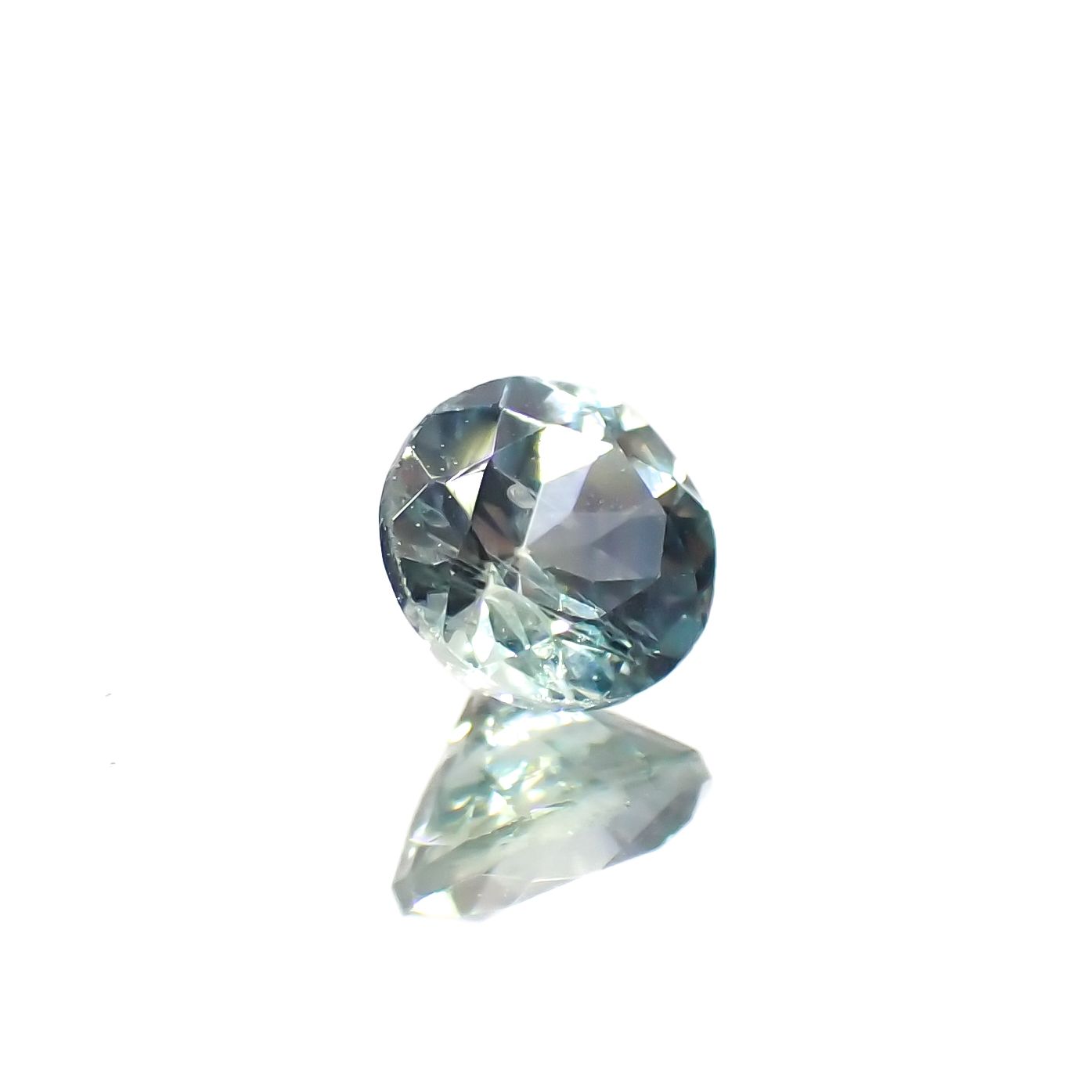 モンタナサファイア(宝石名サファイア)アメリカ・モンタナ州産 0.31ct 識別済[230321278]3.9x3.9mm前後