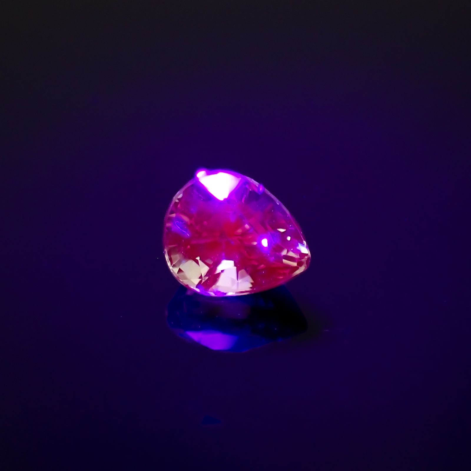 アレキサンドライト(宝石名アレキサンドライト)タンザニア産 0.43ct 識別済[230321347]4.6x3.8mm前後