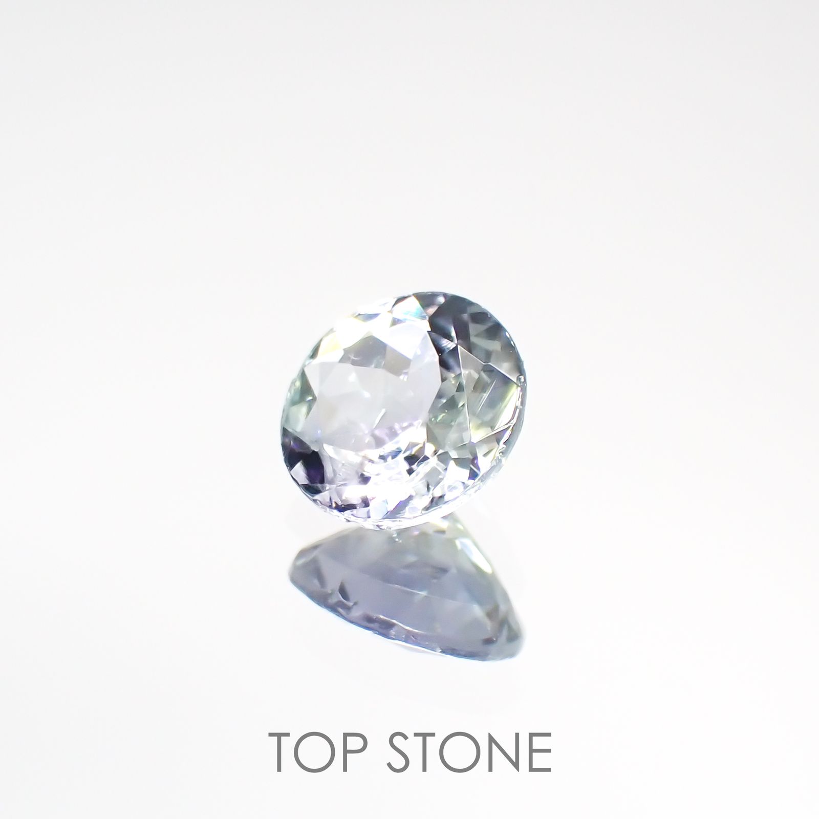 バイカラータンザナイト(ゾイサイト) タンザニア産 ルース 0.73ct[210812656]6.1×6mm前後
