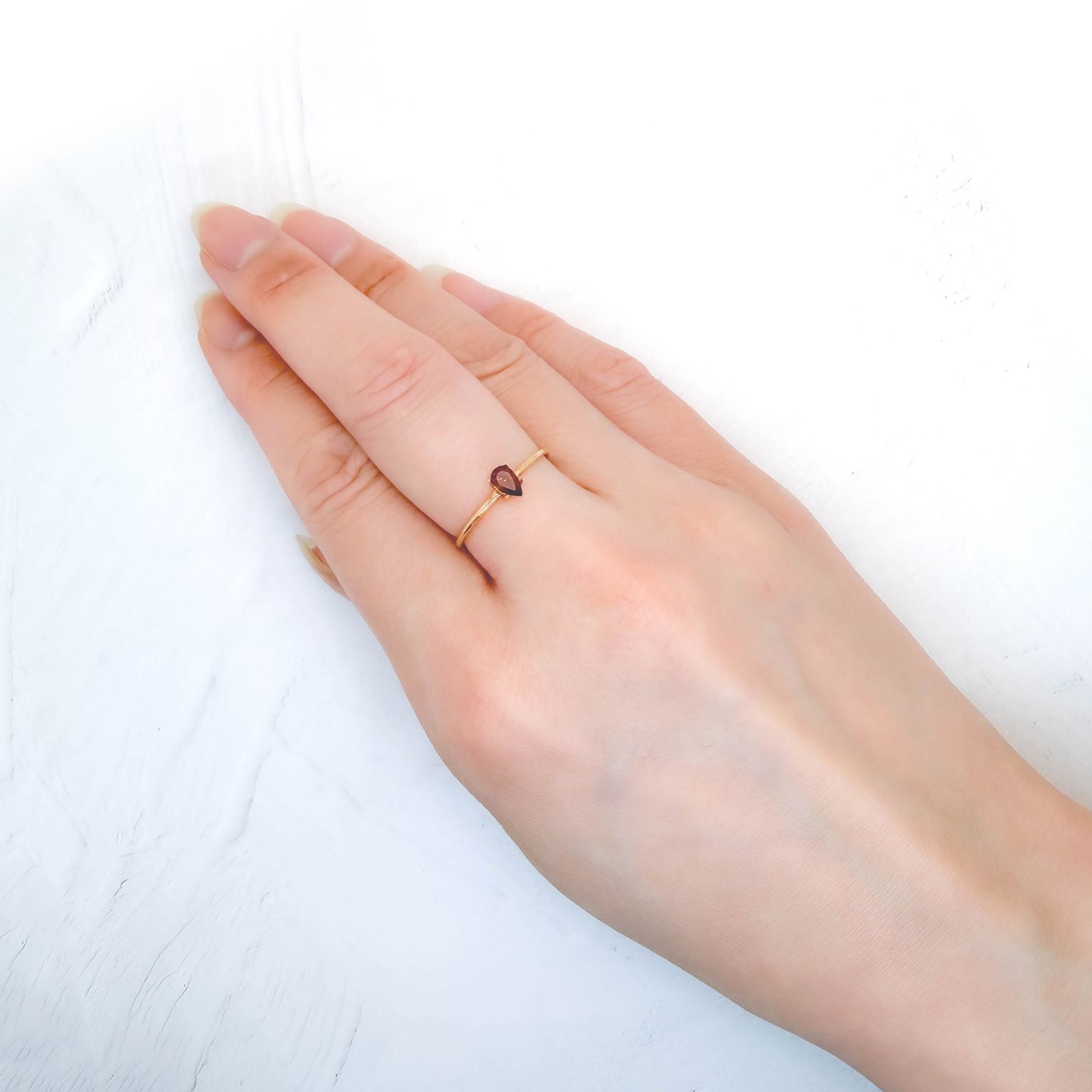 ◇ランダムセレクト◇パイラルスパイトガーネット モザンビーク産 約0.26ct / 5.1x3.1mm前後 [260532223-PAC]
