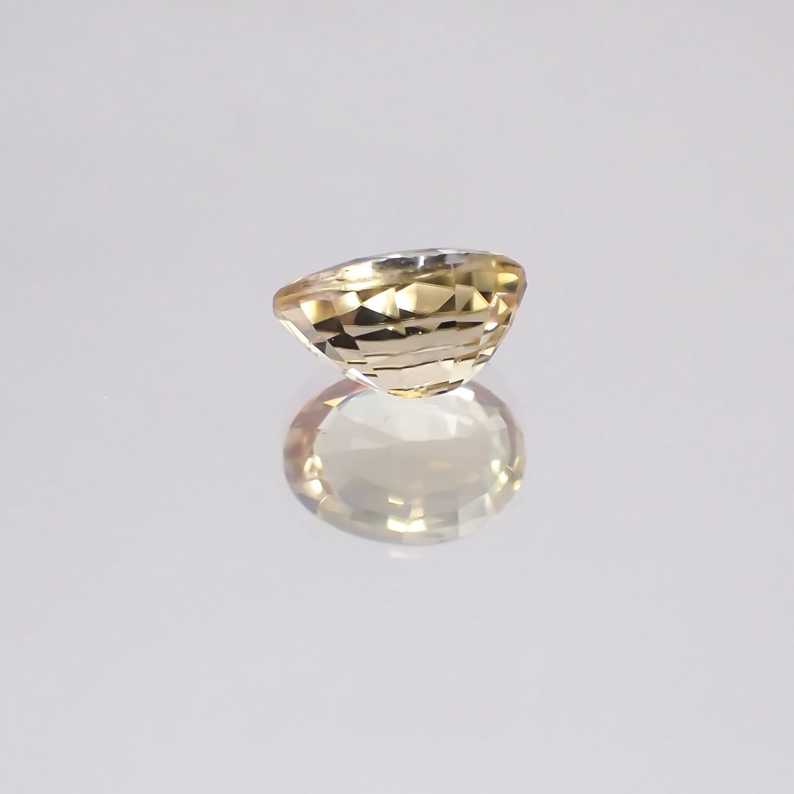 シンハライト(宝石名シンハライト)スリランカ産 1.24ct 識別済[231224400]7.2x5.4mm前後