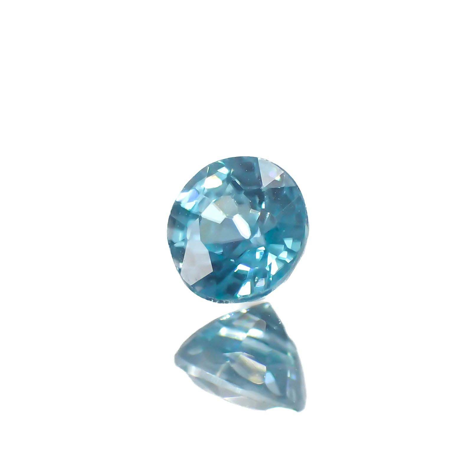 ブルージルコン(宝石名ブルー・ジルコン)カンボジア産 0.58ct 識別済[220716835]4.3x4.3mm前後