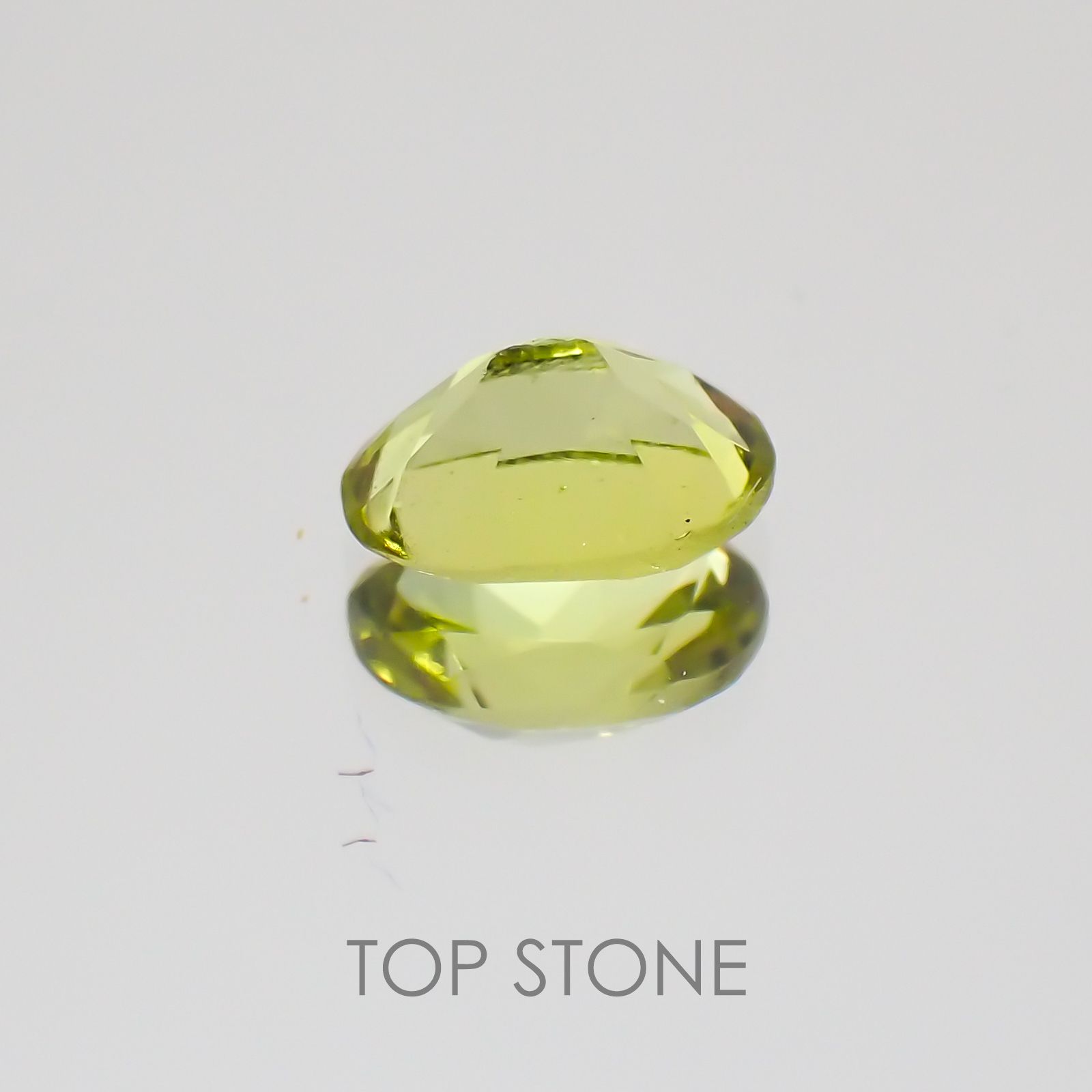 カナリートルマリン(宝石名トルマリン) ナイジェリア産 0.48ct 識別済[20128992]5.8×4mm前後