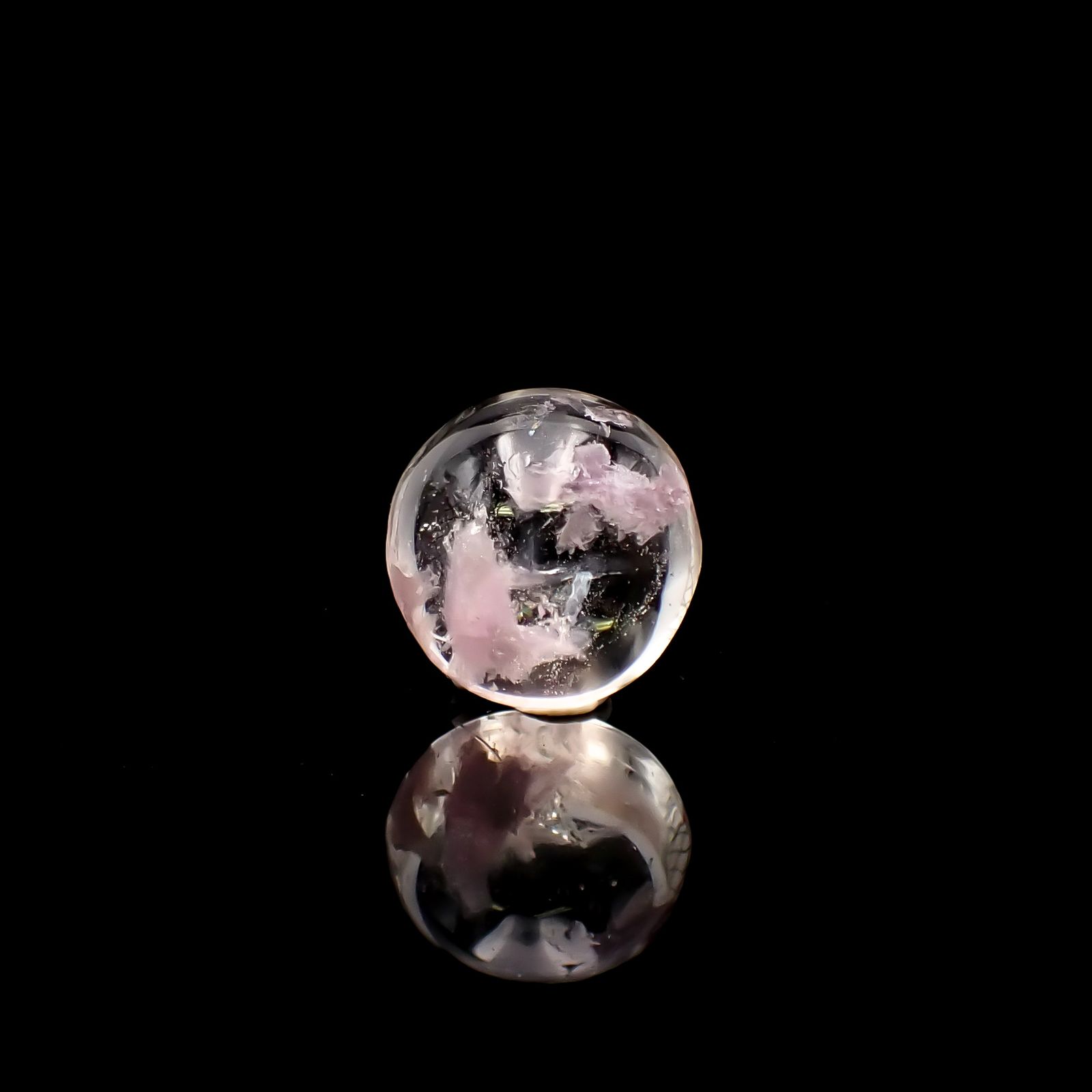 レピドライトインクォーツ ブラジル・ミナスジェライス州産 7.64ct / 13x12.8mm前後 [260331882]