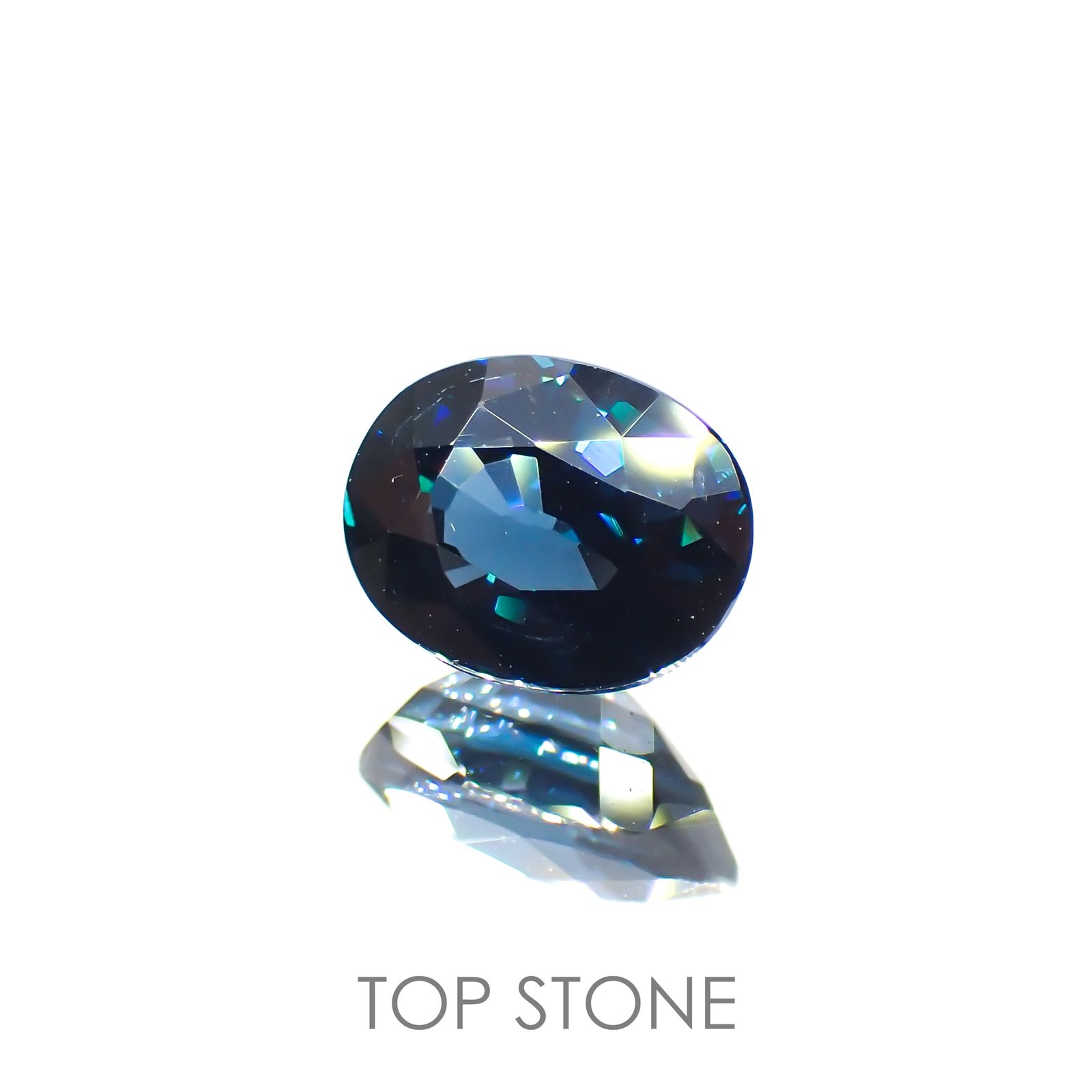 ブルースピネル(宝石名ブルー・スピネル) スリランカ産 1.381ct ソ付(彩珠)[21019362]7.4×5.8mm前後