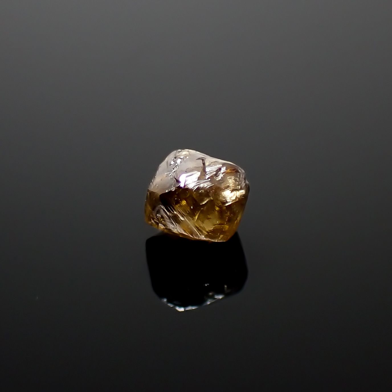 ソーヤブルダイヤモンド 原石 0.52ct[240326565]4.6x3.7mm前後