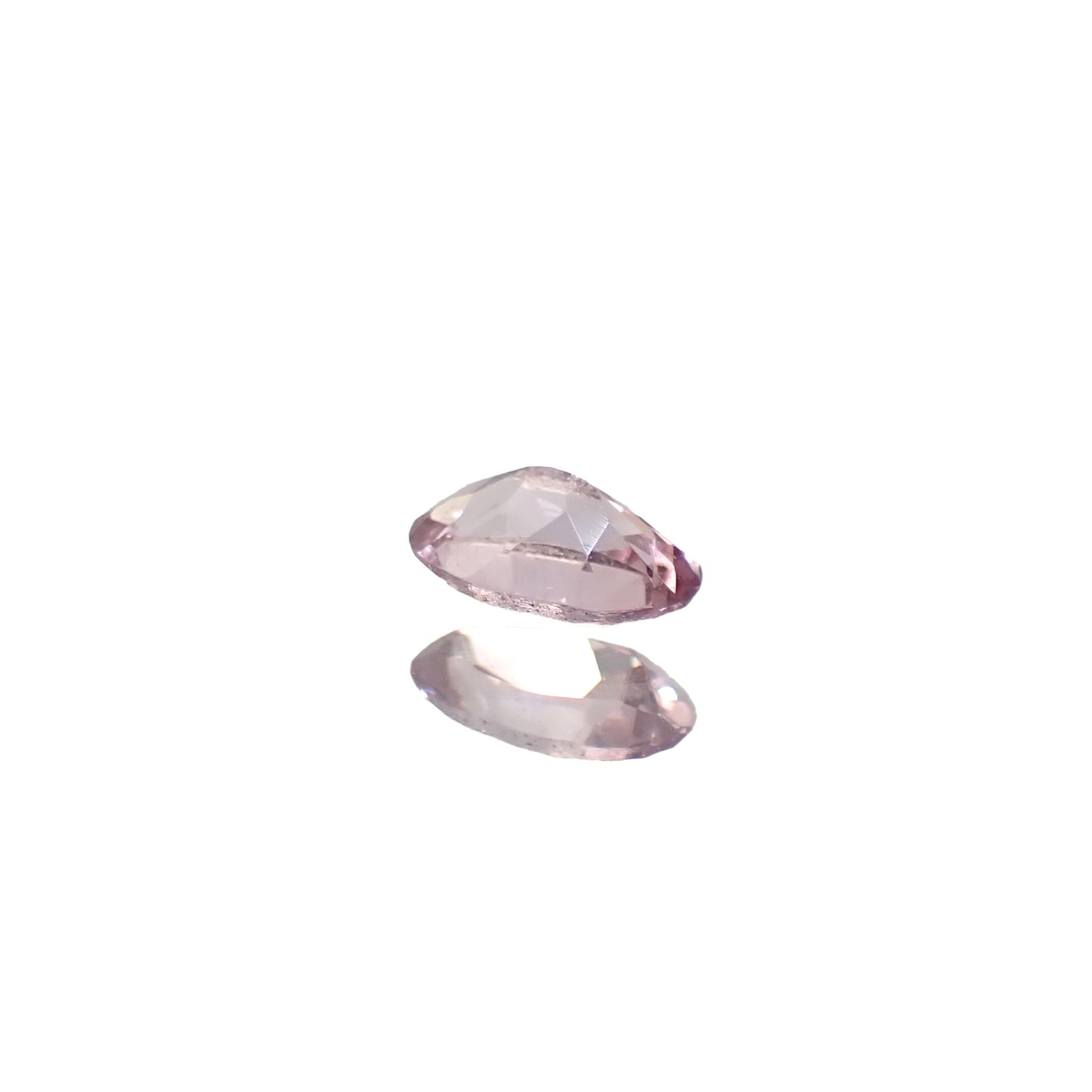 ドラゴンガーネット タンザニア産 0.29ct [250330039]5.1x3.1mm前後